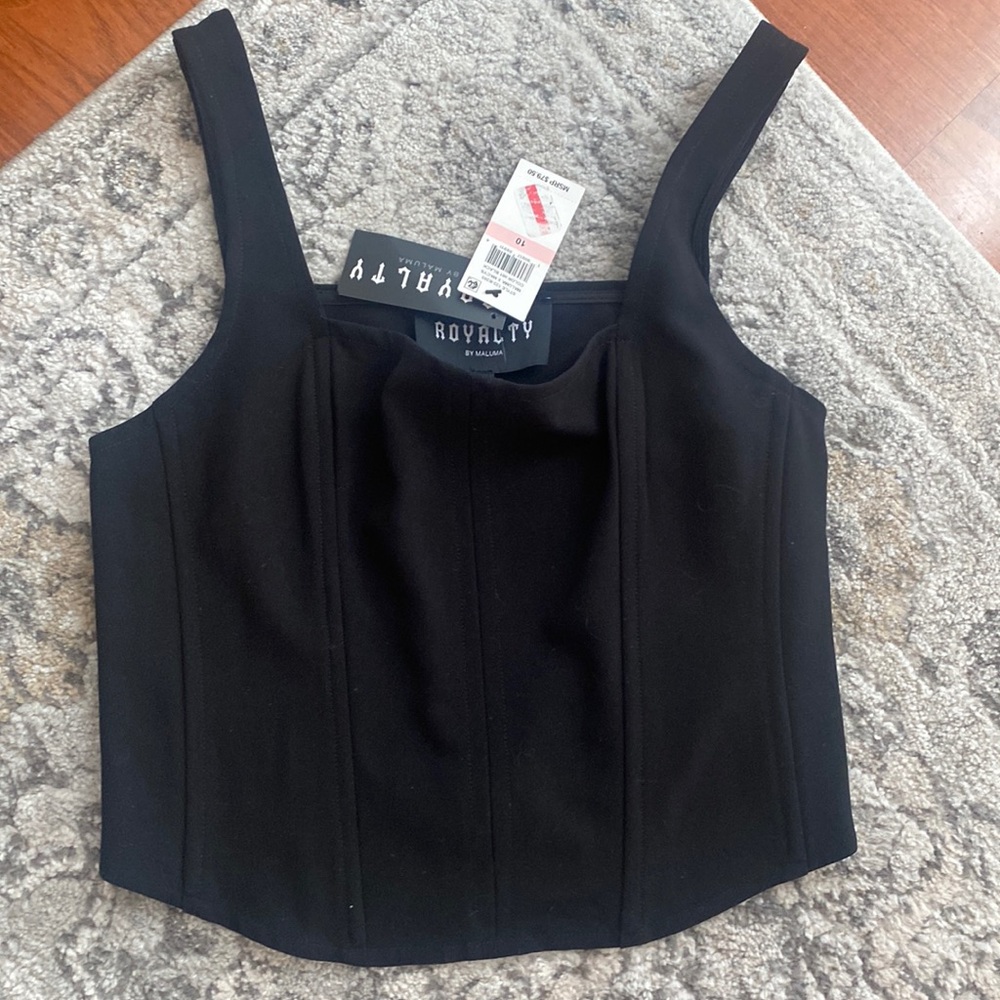 Corcet Black Top